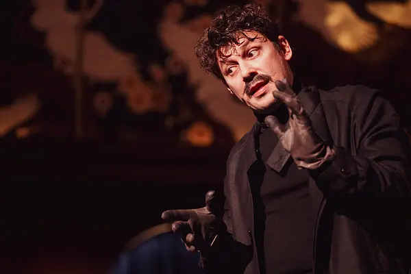 Slepkavība Austrumu ekspresī