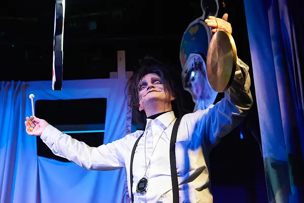 Šušnirks un spoku muiža