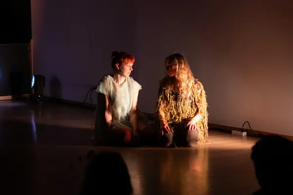 Pasteļtoņa klusums