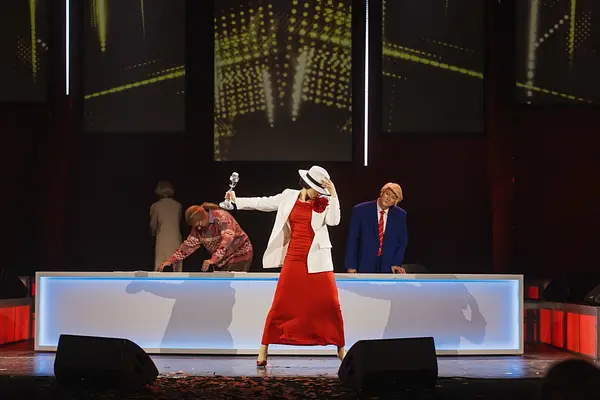 Ar mani atkal runā… Ilze!