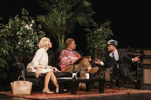 Ar mani atkal runā… Ilze!