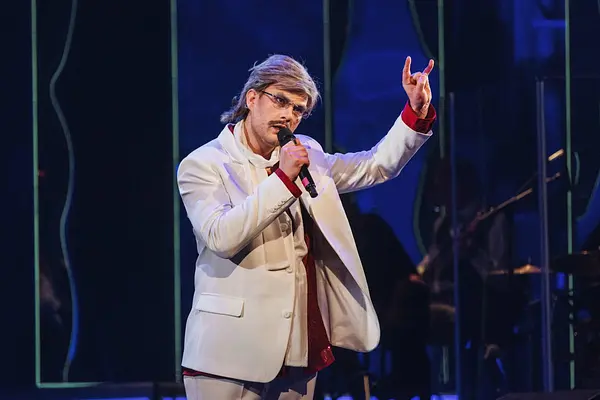 Ar mani atkal runā… Ilze!