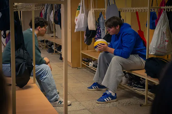 Par to mēs nerunāsim!